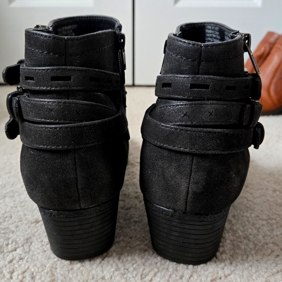 Black Ankle Booties (Western) size 8.5 - Picture 6 of 8
